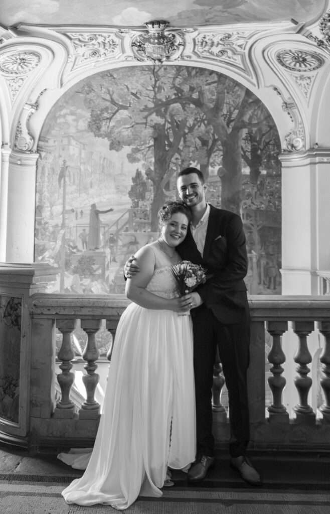 Mariage civil Amanda François Toulouse Capitole naturel élégant photographe mariée marié jeune couple