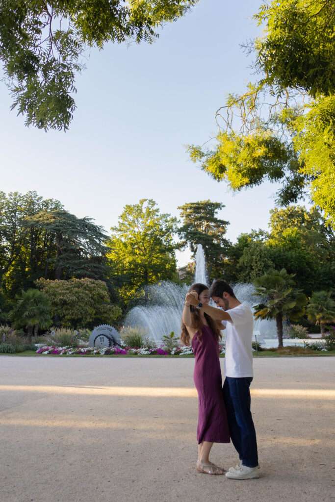 couple danse séance photo jardin des plantes Toulouse