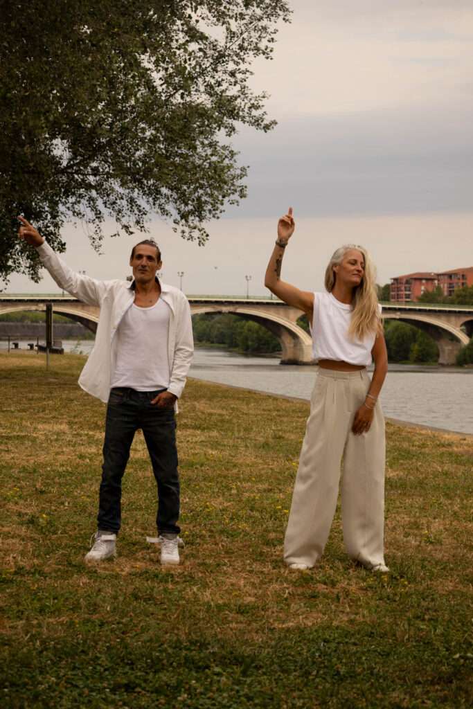 couple toulouse photo place saint-pierre amour banc complicité